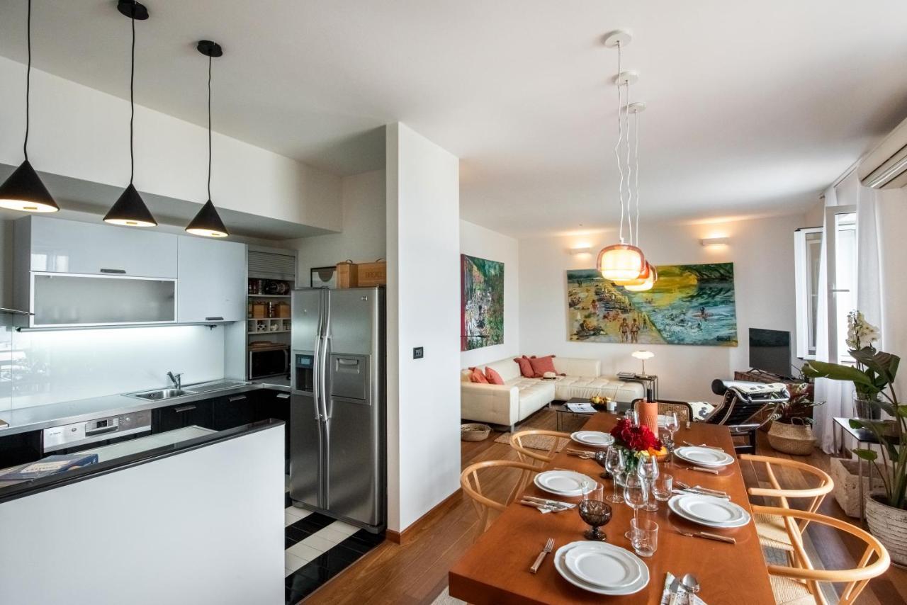 Airy Seafront 1920S Apartment Split Bagian luar foto