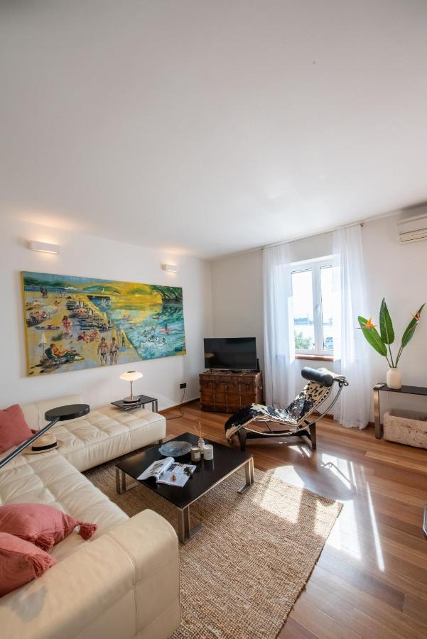 Airy Seafront 1920S Apartment Split Bagian luar foto