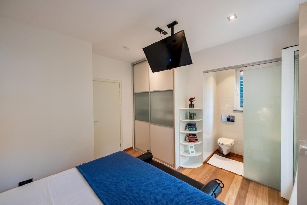 Airy Seafront 1920S Apartment Split Bagian luar foto